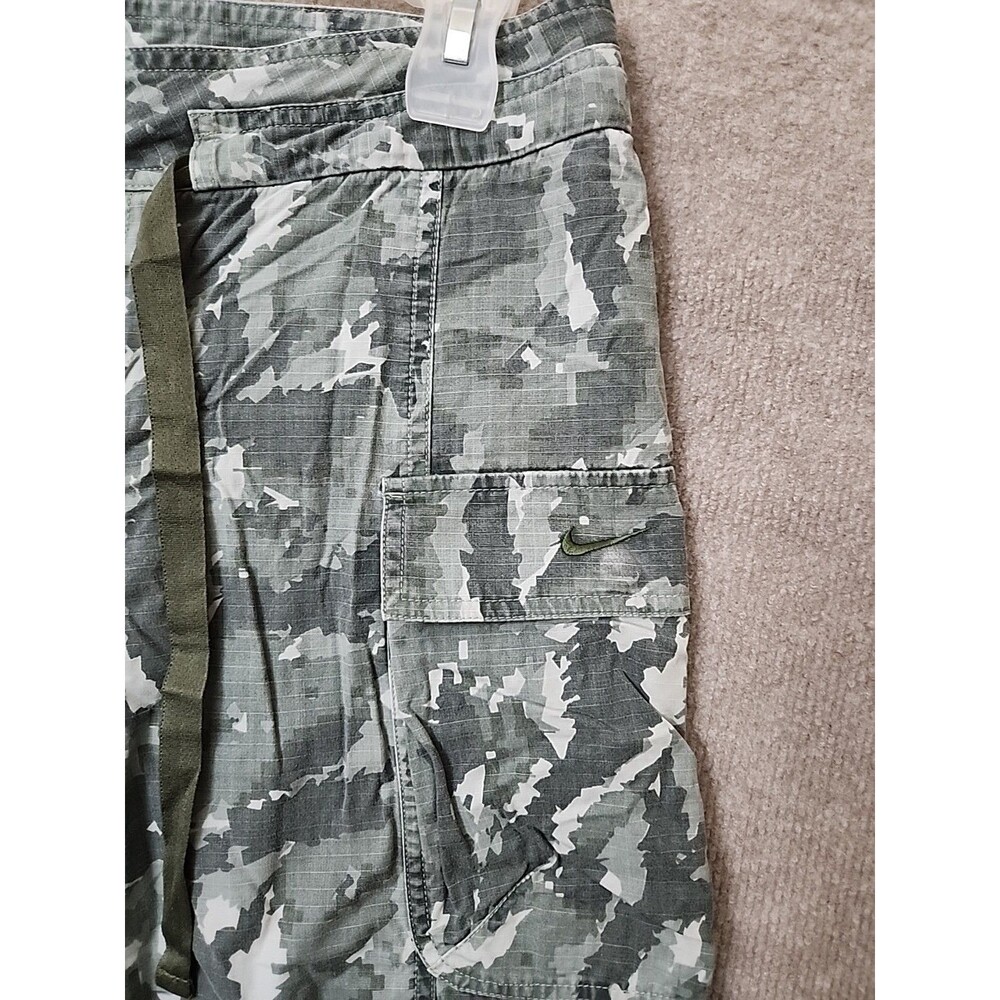 Nike Cargo Capri Pants Womens M 8-10 Green Camo Ripstop Drawstring Snap Hem - Picture 2 of 10